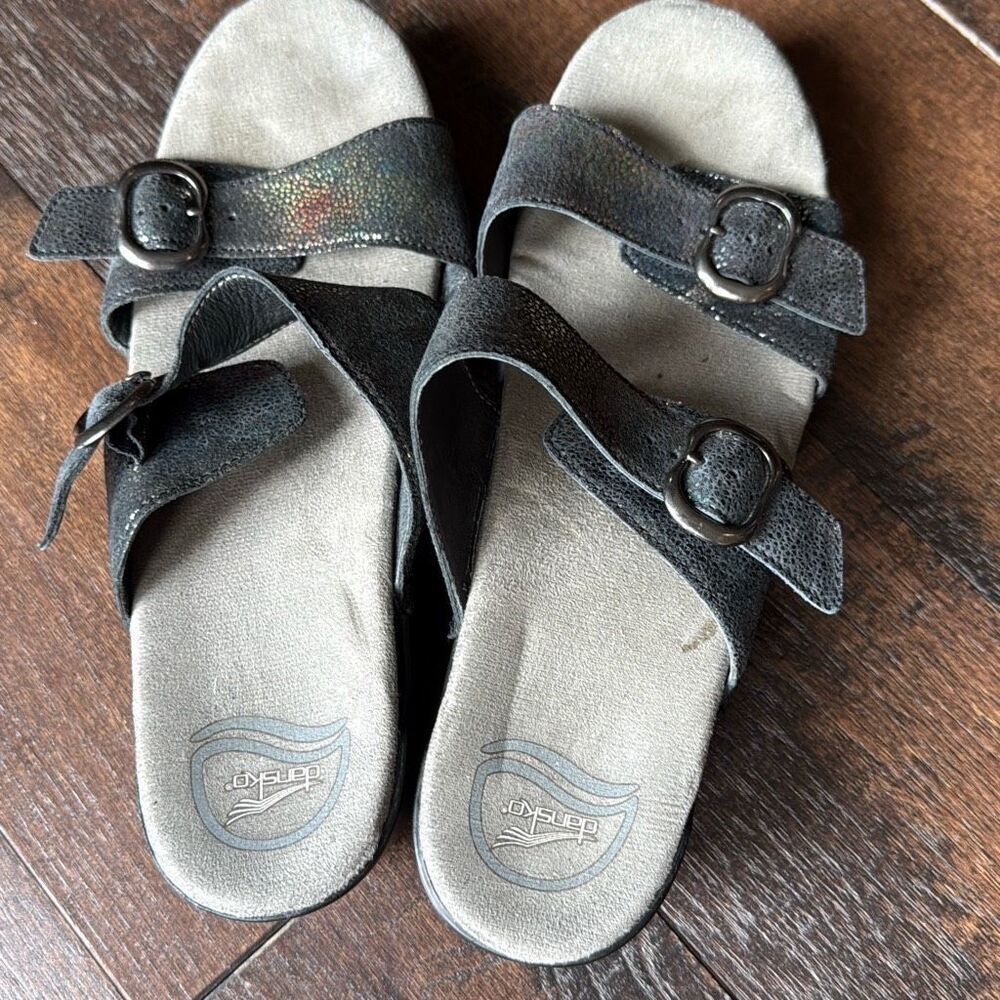 Dansko Sophie Metallic Python Wedge Sandal Women’… - image 4